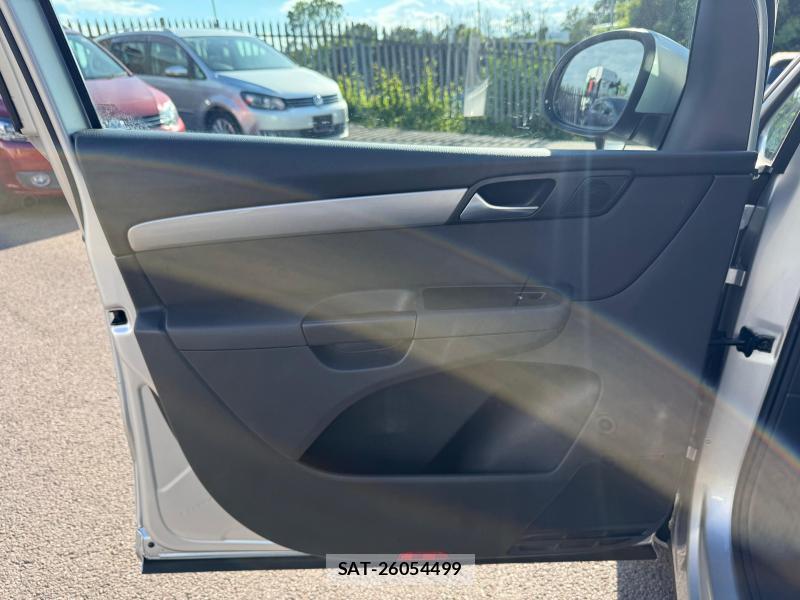 VolksWagen SHARAN 2013-09 1243993-19