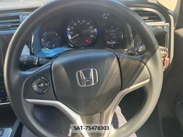 Honda SHUTTLE 2016-03 8486075-17