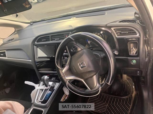 Honda SHUTTLE 2015-12 8831536-11