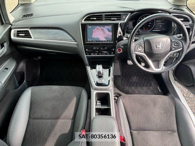 Honda SHUTTLE 2017-11 6912594-3