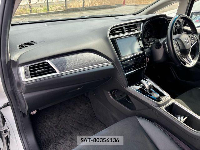 Honda SHUTTLE 2017-11 6912594-8