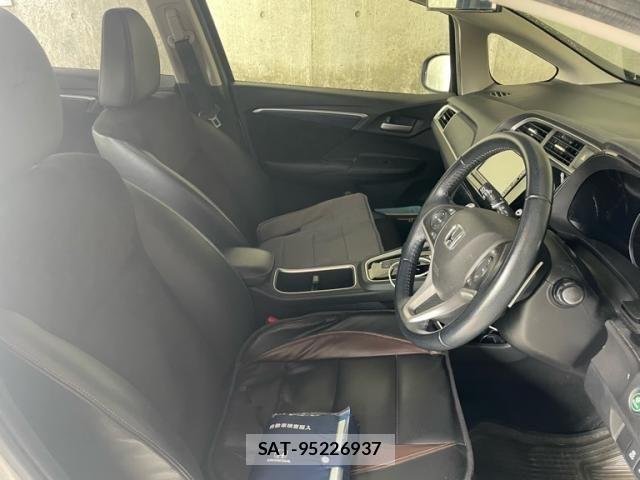 Honda SHUTTLE 2019-02 7359811-13