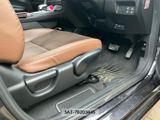 Honda SHUTTLE 2017-12 7728576-16