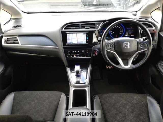 Honda SHUTTLE 2017-04 8101861-2