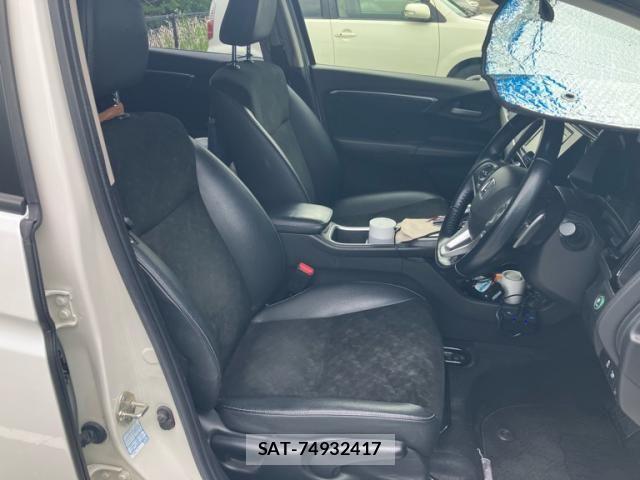 Honda SHUTTLE 2018-10 8831542-17