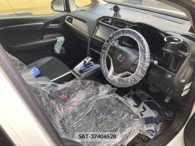 Honda SHUTTLE 2017-06 8831549-13