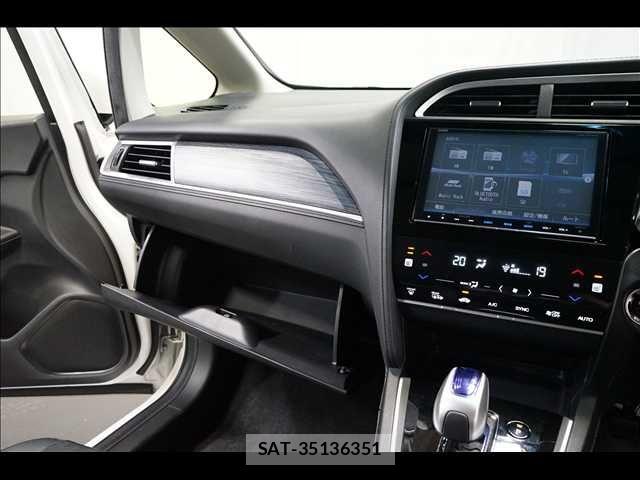 Honda SHUTTLE 2015-12 8831546-12