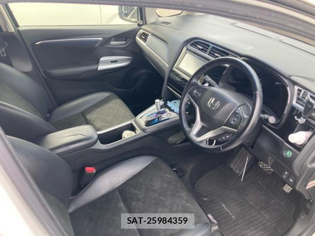 Honda SHUTTLE 2016-10 8831550-13
