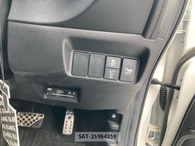 Honda SHUTTLE 2016-10 8831550-14