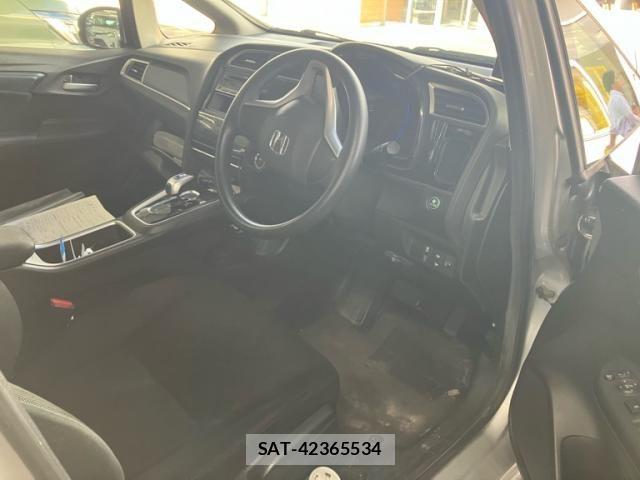 Honda SHUTTLE 2015-09 8831559-11