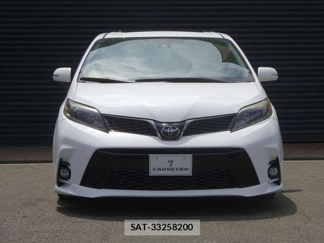 Toyota SIENNA 2018-03 7224960-1