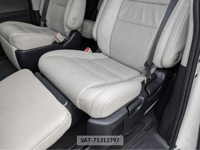 Toyota SIENNA 2026-03 7457720-14
