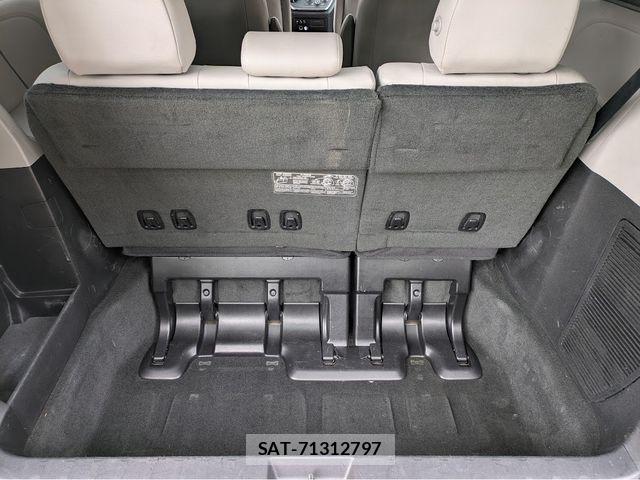 Toyota SIENNA 2026-03 7457720-19