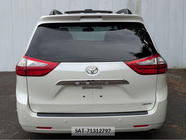 Toyota SIENNA 2026-03 7457720-3