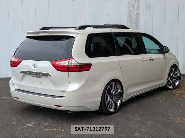 Toyota SIENNA 2026-03 7457720-5