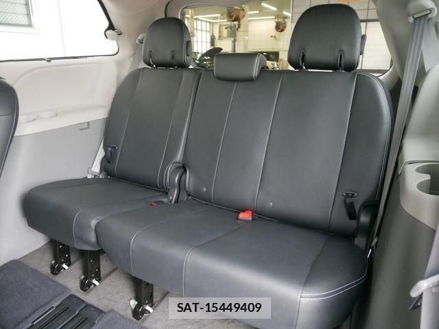 Toyota SIENNA 2013-06 8368681-13