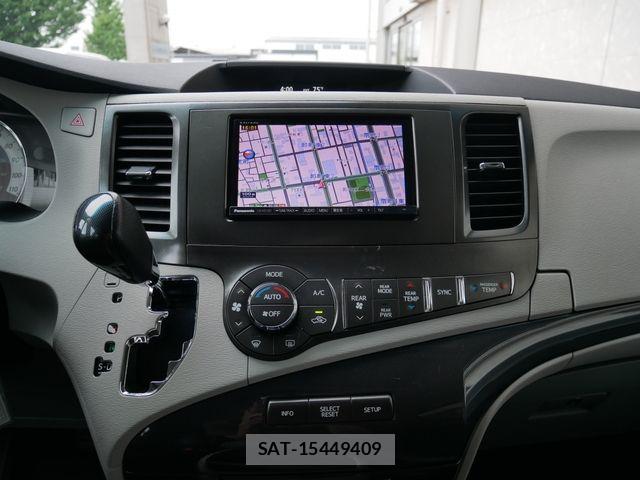 Toyota SIENNA 2013-06 8368681-16