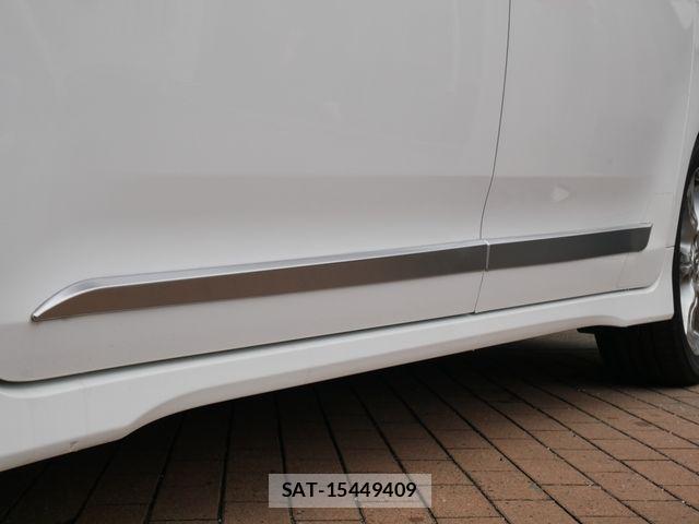 Toyota SIENNA 2013-06 8368681-7