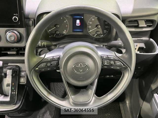 Toyota SIENTA 2024-04 530552-11