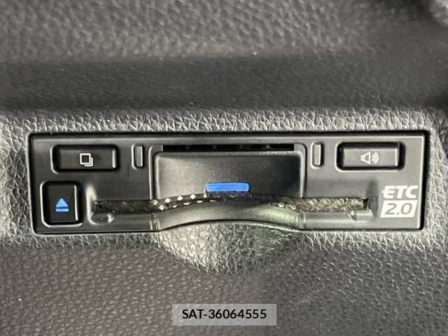 Toyota SIENTA 2024-04 530552-6