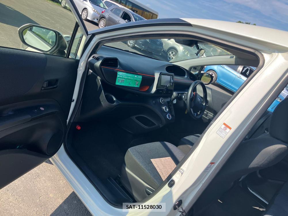 Toyota SIENTA 2018-07 1082478-9