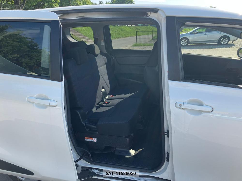 Toyota SIENTA 2018-07 1082478-10