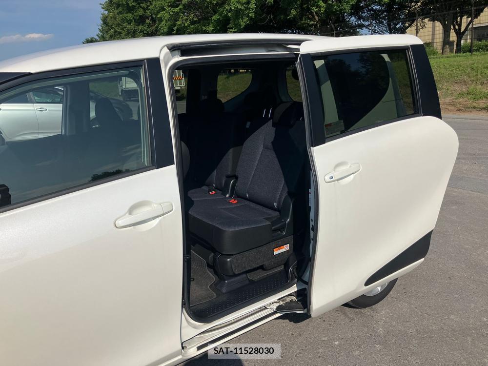 Toyota SIENTA 2018-07 1082478-11
