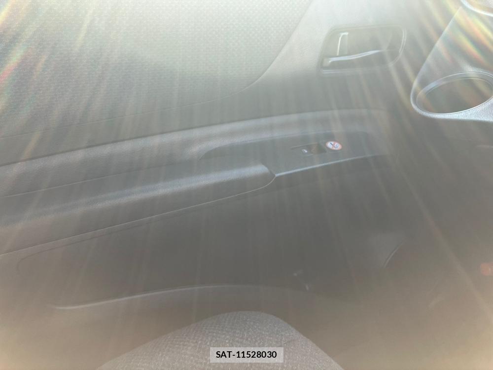 Toyota SIENTA 2018-07 1082478-24