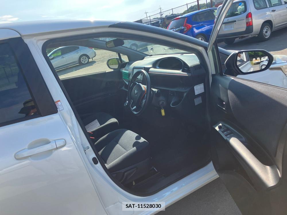 Toyota SIENTA 2018-07 1082478-8