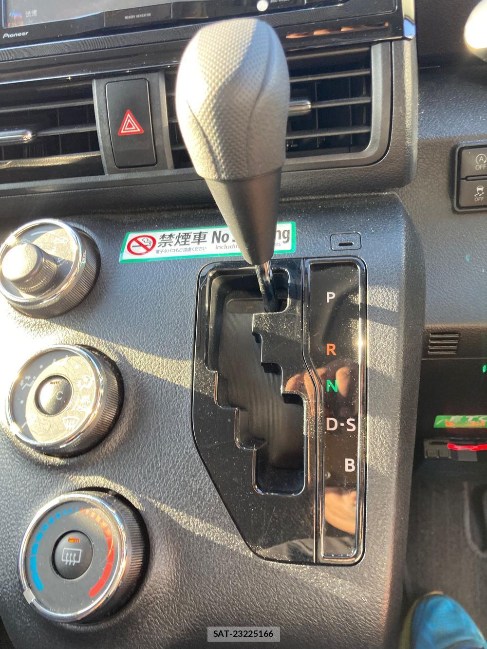 Toyota SIENTA 2019 1284214-20