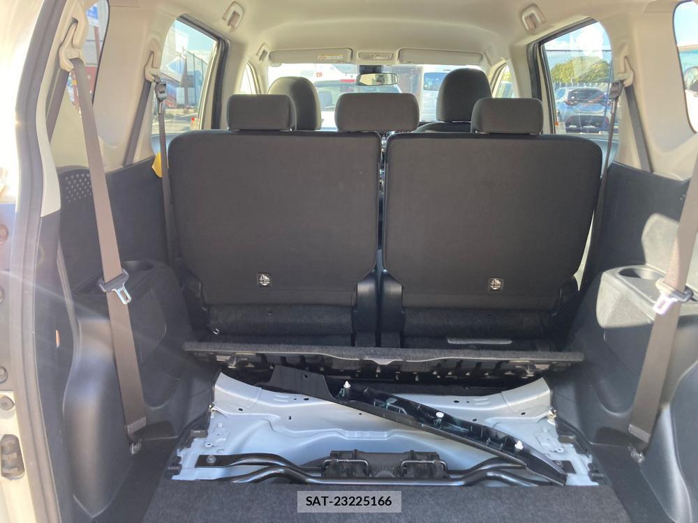 Toyota SIENTA 2019 1284214-28
