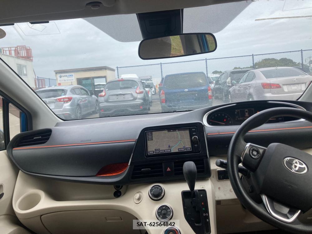 Toyota SIENTA 2018 1277471-11