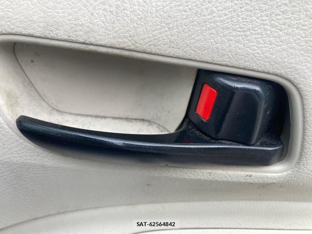 Toyota SIENTA 2018 1277471-23
