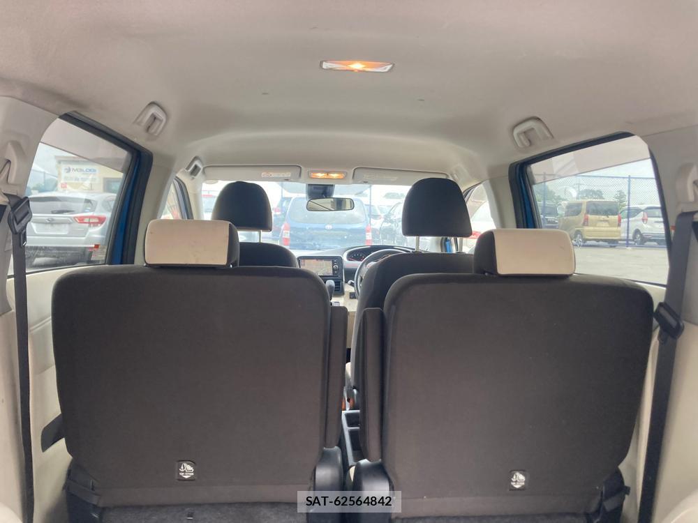 Toyota SIENTA 2018 1277471-26