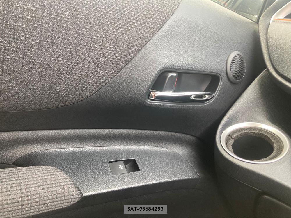 Toyota SIENTA 2018 1300088-23
