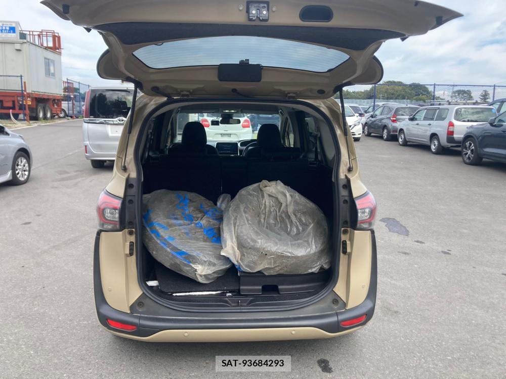 Toyota SIENTA 2018 1300088-29