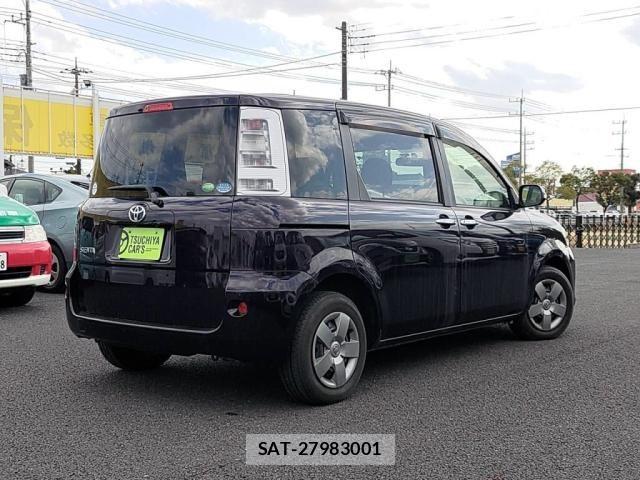 Toyota SIENTA 2013-01 3909931-1