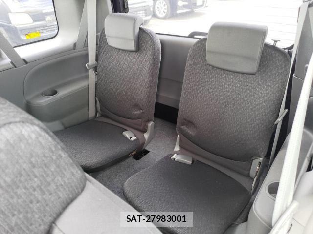 Toyota SIENTA 2013-01 3909931-23