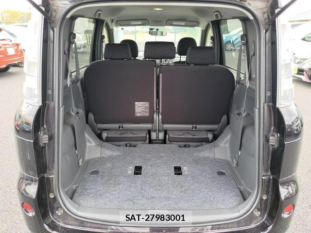 Toyota SIENTA 2013-01 3909931-26