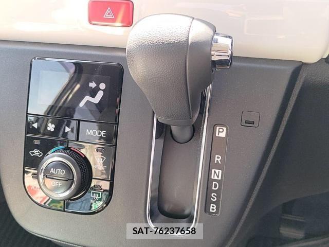 Toyota SIENTA 2013-07 4049143-13