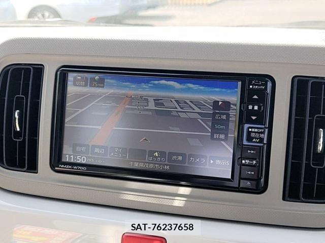 Toyota SIENTA 2013-07 4049143-15