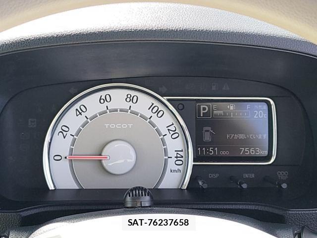 Toyota SIENTA 2013-07 4049143-27