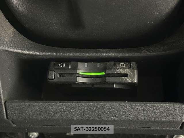 Toyota SIENTA 2013-11 6018611-13