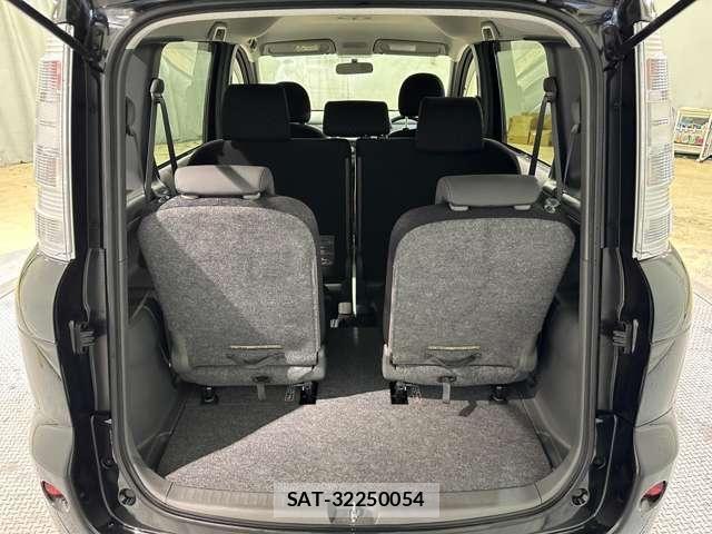 Toyota SIENTA 2013-11 6018611-23