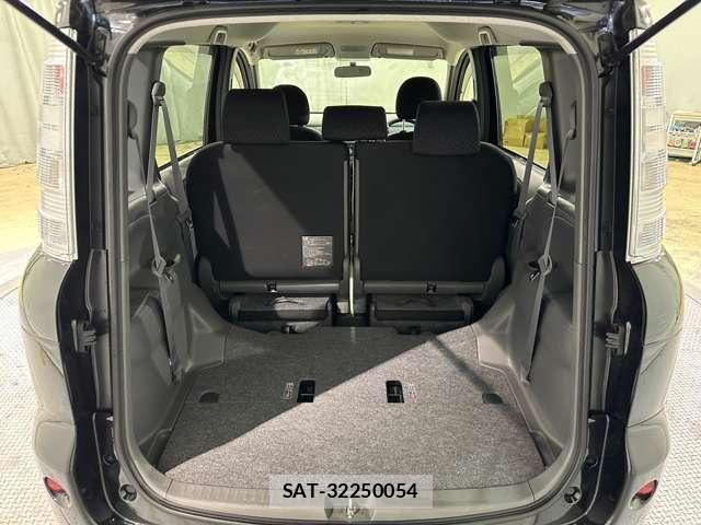 Toyota SIENTA 2013-11 6018611-25