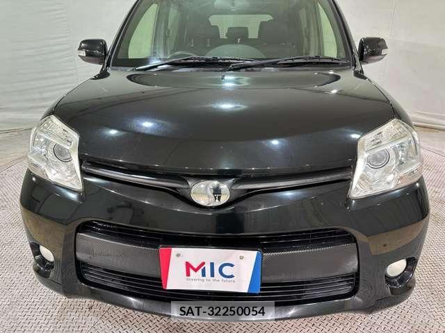 Toyota SIENTA 2013-11 6018611-26