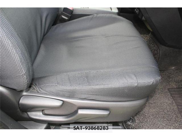 Toyota SIENTA 2019-11 6219573-27
