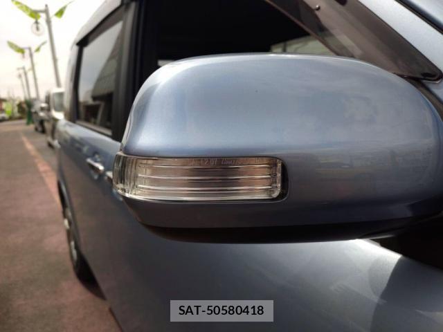 Toyota SIENTA 2015-03 6247399-10