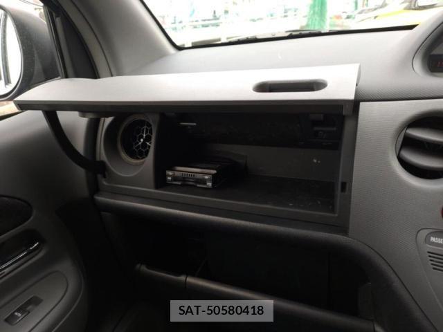 Toyota SIENTA 2015-03 6247399-16