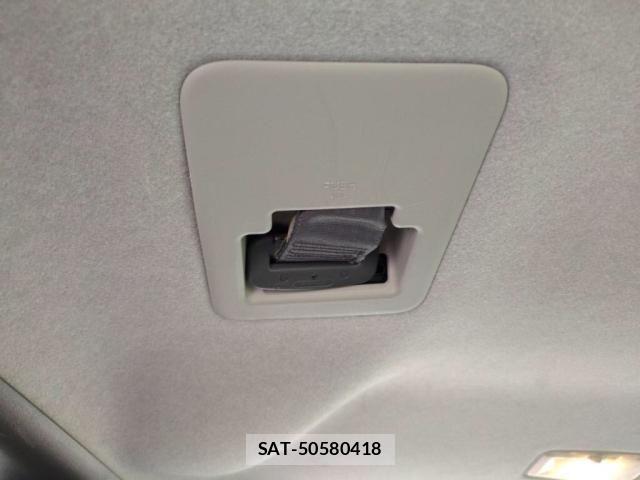 Toyota SIENTA 2015-03 6247399-23
